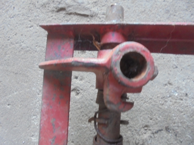 sistem prindere furca new holland 265,270,271,modelul cu furca pe rotund