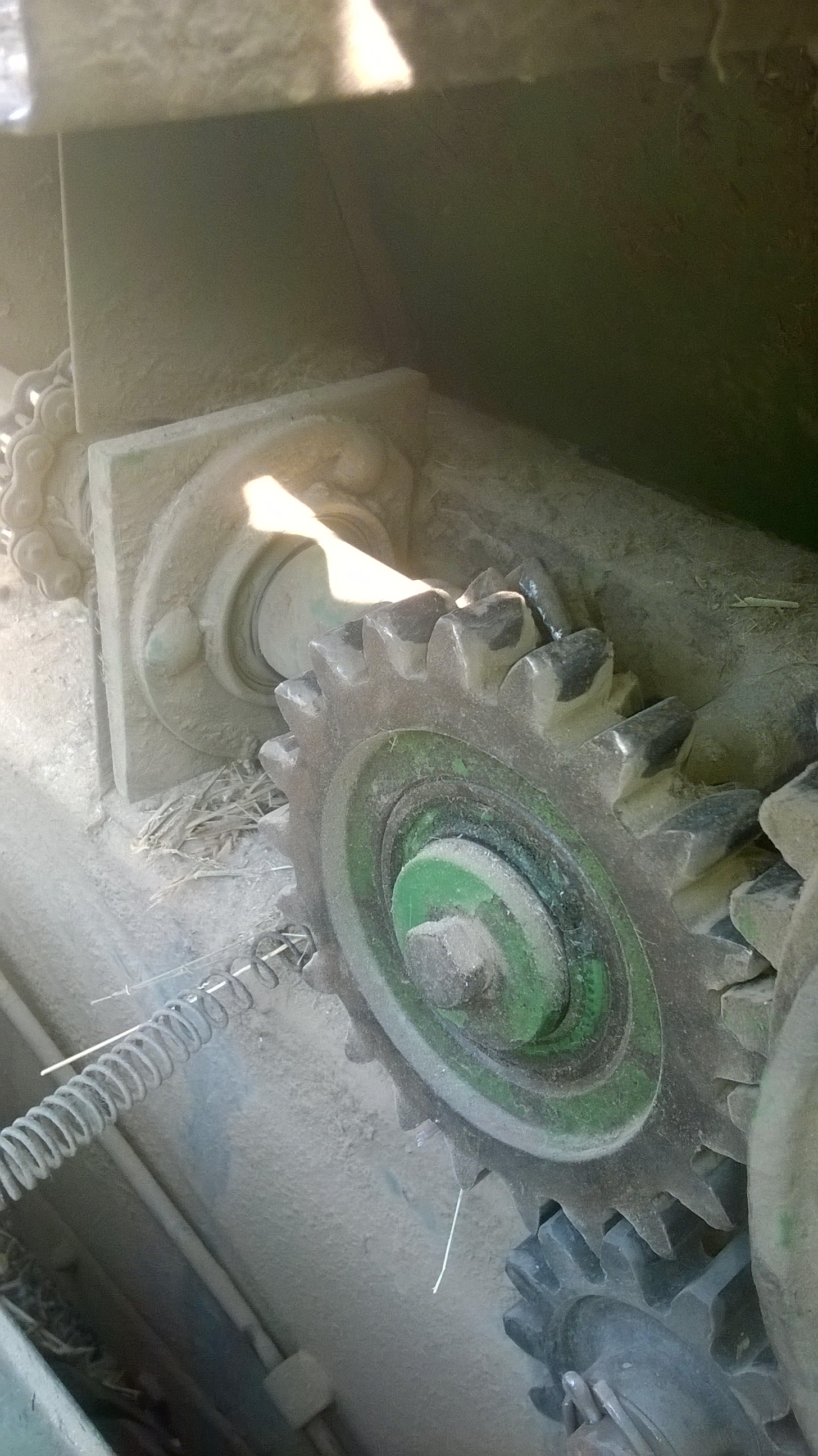 presa john deere 336 pinion E 52890